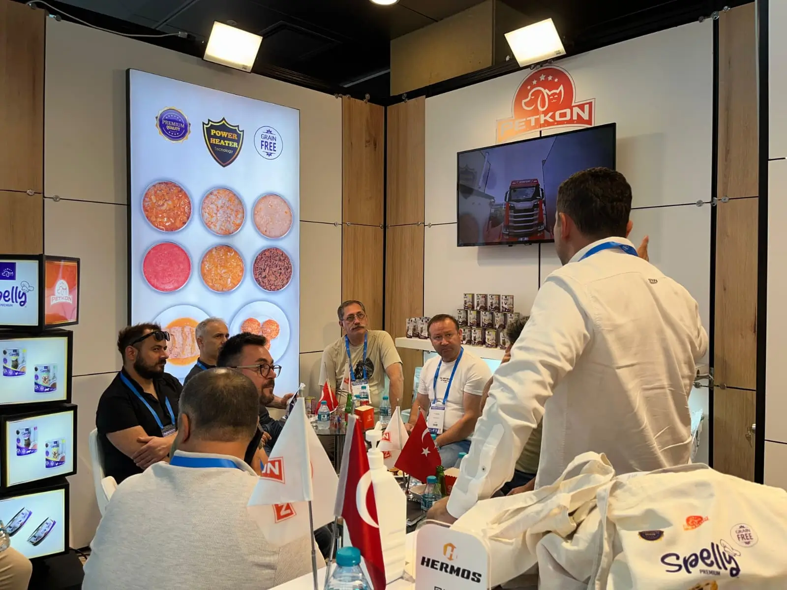 Hermos, Perakende Zirvesi 2025’te Yerini Aldı 3