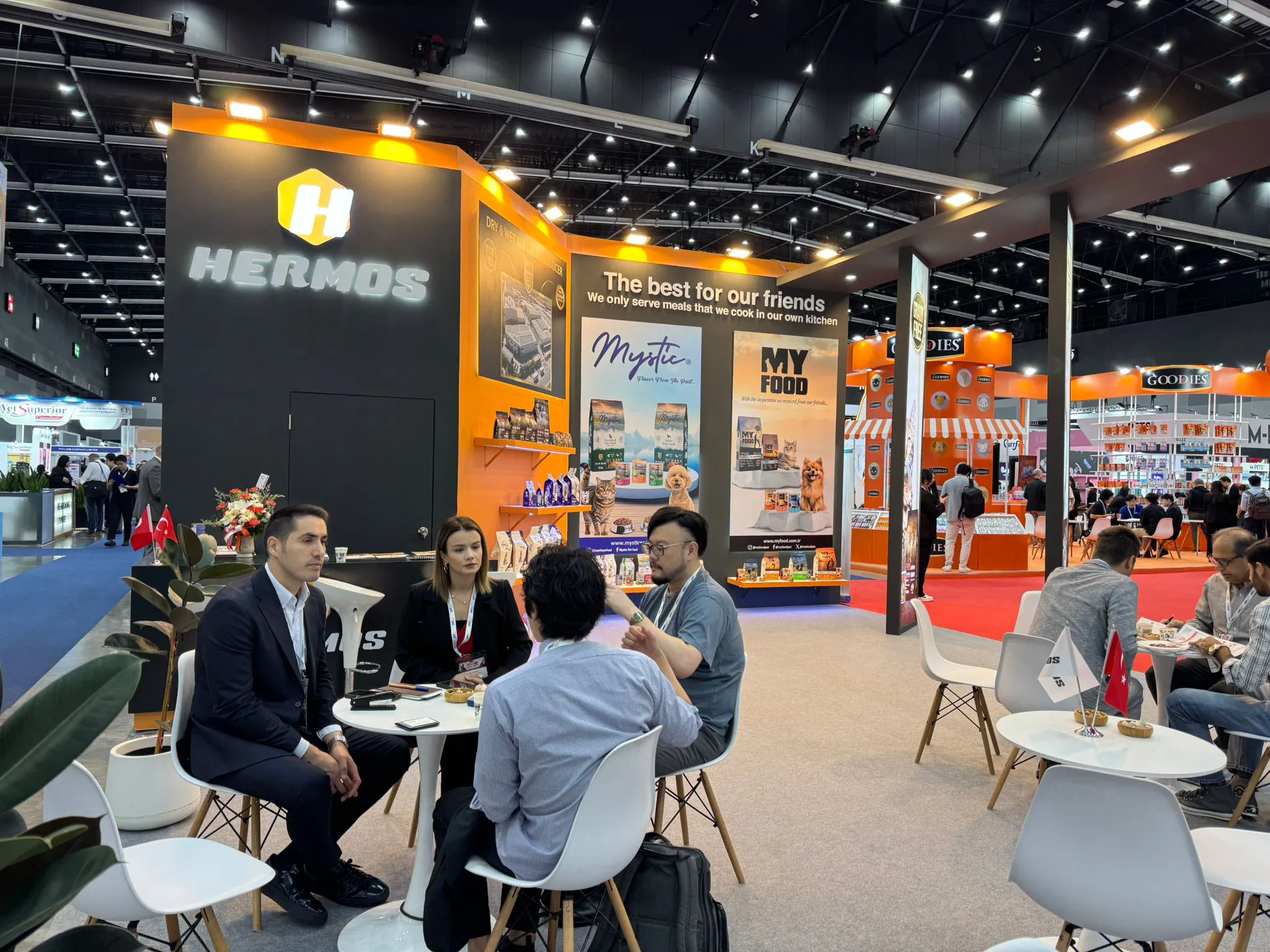 Hermos, Pet Fair SEA 2025 Bangkok 2